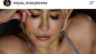 山本美憂　５２歳と思えぬ「グラビア」全身ショット衝撃！タトゥーも「美しい身体」娘はモデル活動中