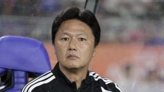 ウズベキスタン胸元に、あの「て」再び　Ｗ杯で話題のユニ着用…前半９分に７番が日本から先制