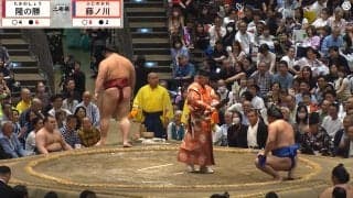 「スゴイ髪型の人いる」大相撲九月場所、“異質”な存在感を放った著名人 多くの反響を呼んだユニークな姿