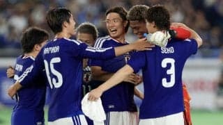 「ビックリ」「すごい」サッカー日本代表戦に超大物俳優が姿　竹内涼真と観戦にネット騒然「かっこよ」「涼真くんが安心しきってちょっと幼く」