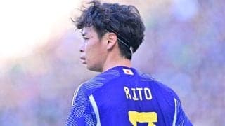 ｢マジで!?｣｢10番もらってるやん｣スペイン挑戦の日本代表MFが“大空翼と2ショット”で期待マックス！ クラブからエースナンバーを託され｢No.10アツすぎる｣｢相当期待されてるな！｣