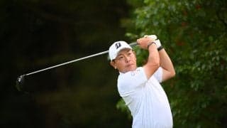 未勝利の勝亦悠斗が単独トップ 岩田寛が1打差2位で週末へ