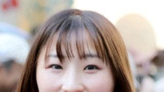 【レスリング】須崎優衣「金メダルを一緒に分かち合えて本当に幸せ」大歓声の中ウイニングラン