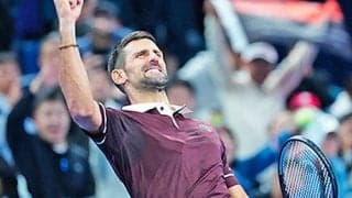  ジョコ 逆転勝ち、31連勝で8強 