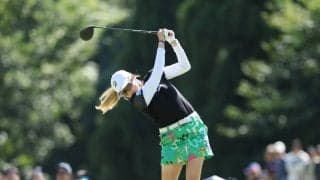 【女子ゴルフ】桑木志帆が「６５」で単独首位浮上　国内外メジャー同一年制覇に王手、申ジエ２差２位　阿部未悠３位　日本女子ＯＰ第３日