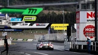 【スーパーＧＴ】絶対王者ａｕトムス、まさかの違反　ドライブスルーペナルティーで順位落とす　ラストまで激烈バトル