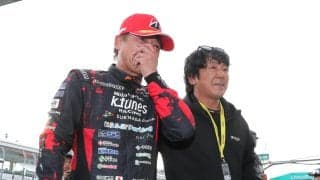 【スーパーＧＴ】“１１５歳コンビ”がＧＴ３００で優勝！ 「Ｋチューンズ」５９歳２６１日の新田守男、２７年ぶり高橋国光の歴代最年長Ｖ塗り替える　相棒の５６歳・高木真一と涙の抱擁