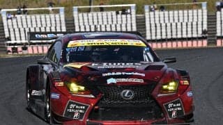 【スーパーGT】59歳８カ月の新田守男、27年ぶり最年長優勝記録更新！相棒高木も涙／GT300