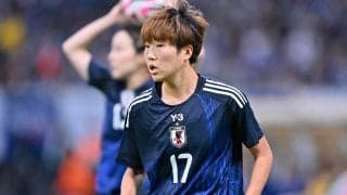 ｢は？魔球｣｢中村俊輔を思い出した｣なでしこ22歳FWが予測不能な“アウトカーブ”ゴール！ GK泣かせの変化に現地ファンも大熱狂！｢曲がり方がエグすぎ！｣の超絶ゴラッソ弾