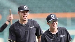 阪神・中野　佐藤輝に「１年目から３０本以上」ドラフト同期にエール　来季へ決意「穴はみんなで埋められる」