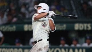 【26年ドラフト】日大三の右スラッガーが、セ・リーグを代表する左打者以来、10年ぶりの高卒ドラフト指名を待つ